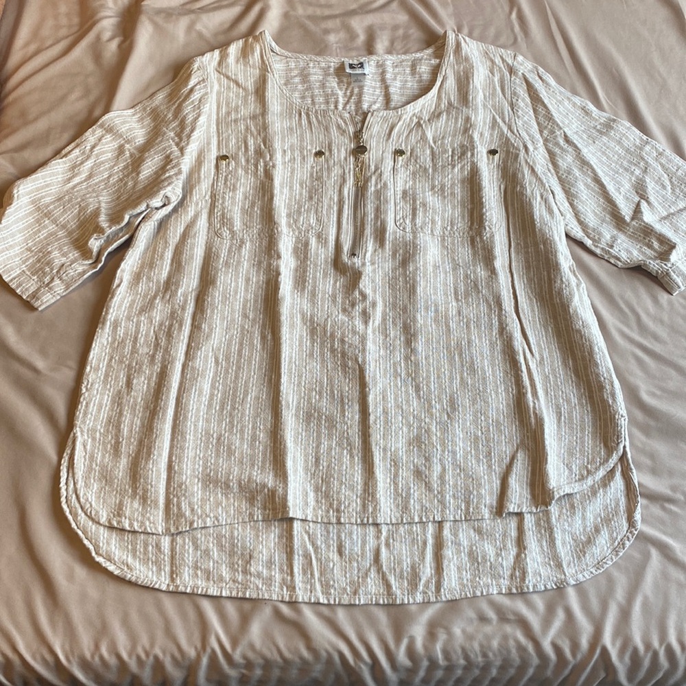 Anne Klein 3/4 zip top tan/gold stripe pockets size L